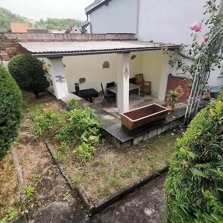 Ferienhaus Mit Garten Und Terrasse, Zentral Und Ruhig Freyburg Exterior photo