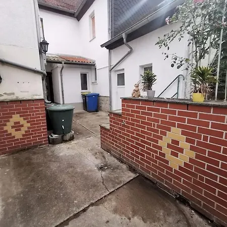 Ferienhaus Mit Garten Und Terrasse, Zentral Und Ruhig Freyburg Exterior photo
