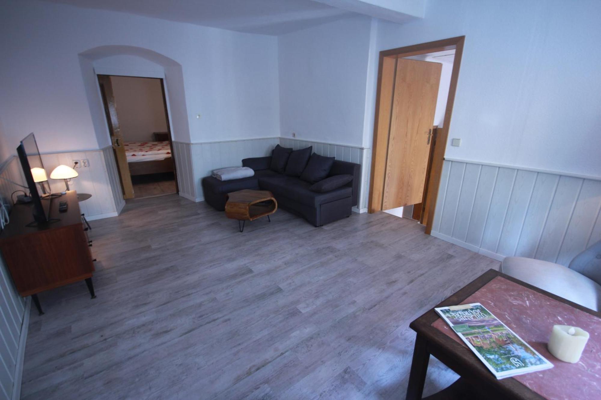 Apartment Mit Garten Und Terrasse, Zentral Und Ruhig